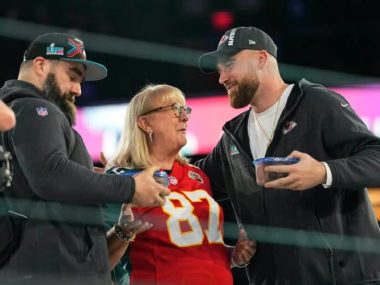 Donna and Travis Kelce Pays Tribute to Jason Kelce After his NFL Retirement