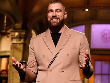 Travis Kelce continues love story with Taylor Swift by making declaration