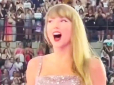 Taylor Swift overcome with emotion on stage by fan's gesture at Milan gig