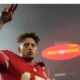 Chiefs’ Mahomes practicing as usual 2 days after tweaking his ankle in Monday night win over Bucs