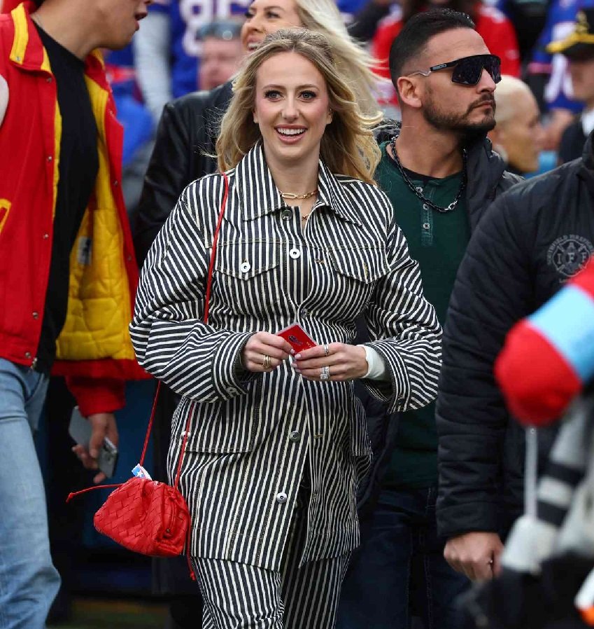 Brittany Mahomes Embraces Corpcore in Striped Pantsuit at Latest Chiefs Game