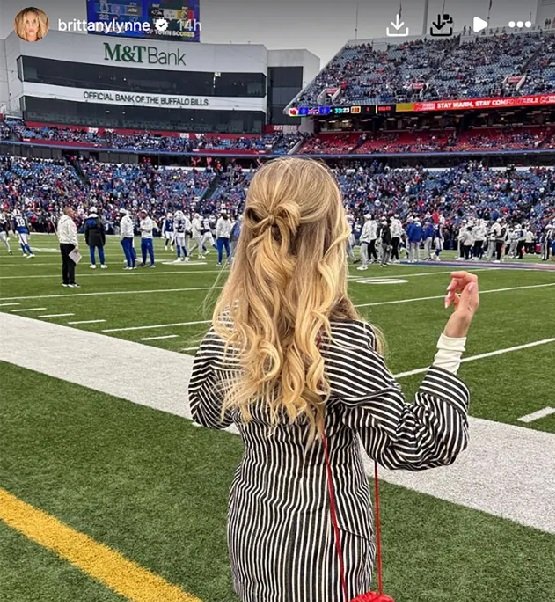 Brittany Mahomes Embraces Corpcore in Striped Pantsuit at Latest Chiefs Game