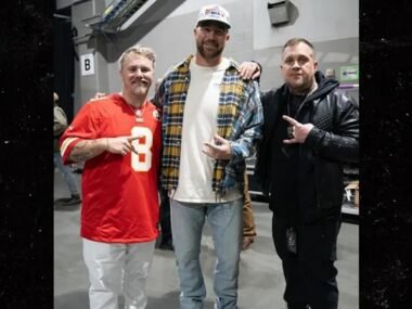 Travis Kelce Hits Jelly Roll Concert Sans Taylor Swift