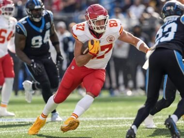 NBA Legend Reveals Text Message from Travis Kelce After Chiefs Win