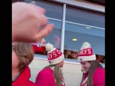 Taylor’s mom flashes hand hearts at Chiefs fans in KC