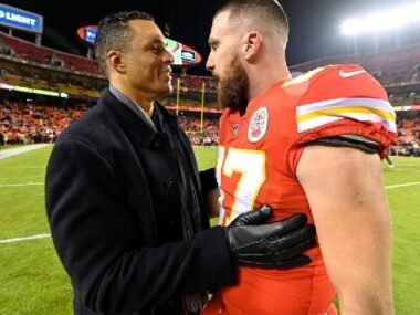 Tony Gonzalez Had Classy Message for Travis Kelce After Breaking His Record