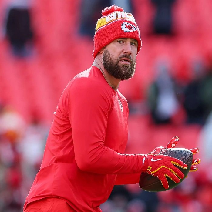 Travis Kelce Makes Another Cute Nod to Girlfriend Taylor Swift After Chiefs’ Playoff Win