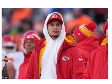 Chiefs Make Move That Affects Patrick Mahomes Before NFL Playoffs