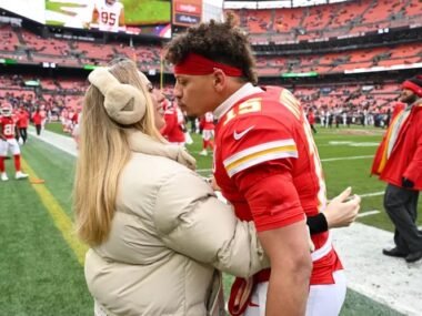 Brittany Mahomes Sweetly Honored Patrick With Her Outfit at Chiefs' Game 6 Days Postpartum