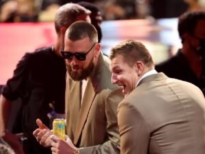 Rob Gronkowski Gives Chiefs’ Travis Kelce Shocking Career Advice