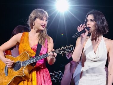 Gracie Abrams Turned Heads with Surprise Taylor Swift Outfit During Concert